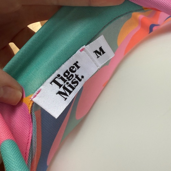 Tiger Mist Colorblock Two-Piece Set - Picture 6 of 9